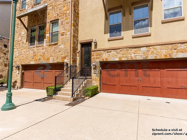 1025 Highknoll Ln — Photo 24