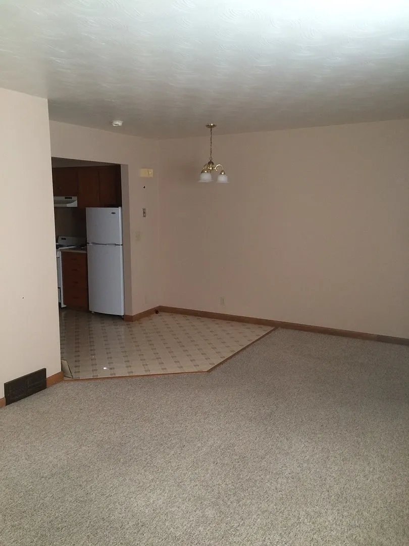 Ktkt Realty Investments, Llc: Tran Ktkt Kt Cag 715 Washington Avenue 10 Plex  — Photo 1