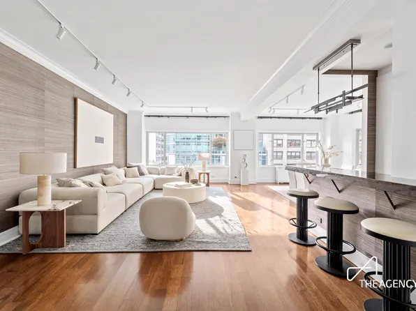 200 East 57th Street image 1 of 15