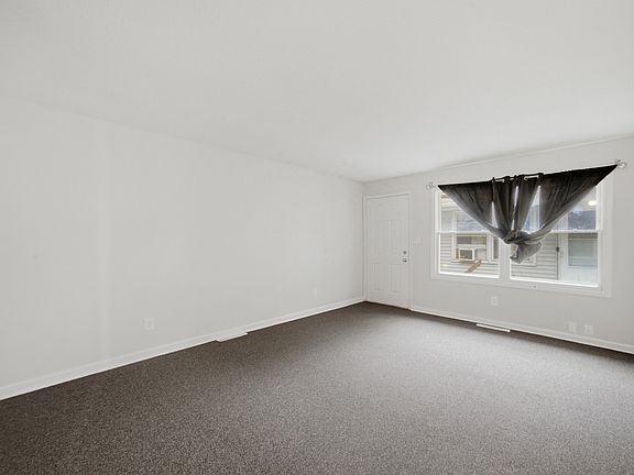 5th image of 2830 Cranbrook St