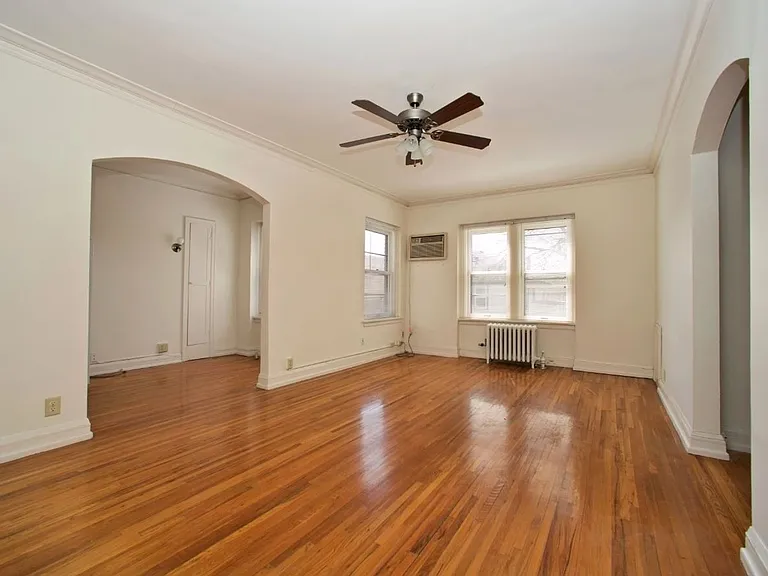 2600 Pleasant Ave S — Photo 2