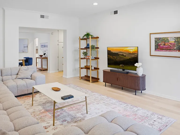 1830 Westholme Ave #206 — Photo 14