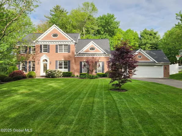 39 Ginger Terrace, Clifton Park, NY 12065