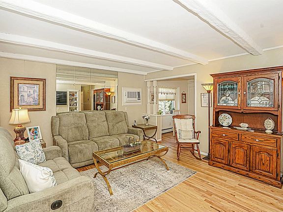 4th image of 37 Harper St