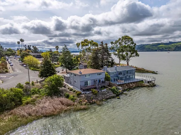 1396 W K Street, Benicia, CA 94510