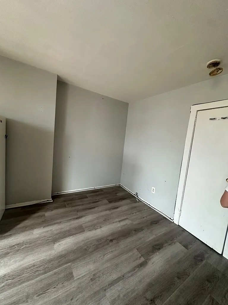 1 bed, 1.0 bath, $2,300 — Photo 1