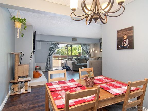 5th image of 376 Center St Unit 343