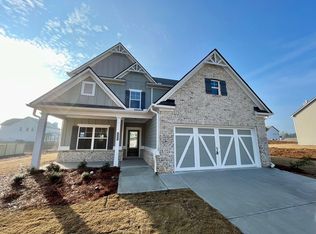 731 Laurel Cove Dr, Hoschton, GA 30548