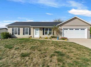 4600 Orchard Dr NW, Cedar Rapids, IA 52405