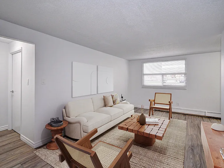 310 Kingswood Dr — Photo 5