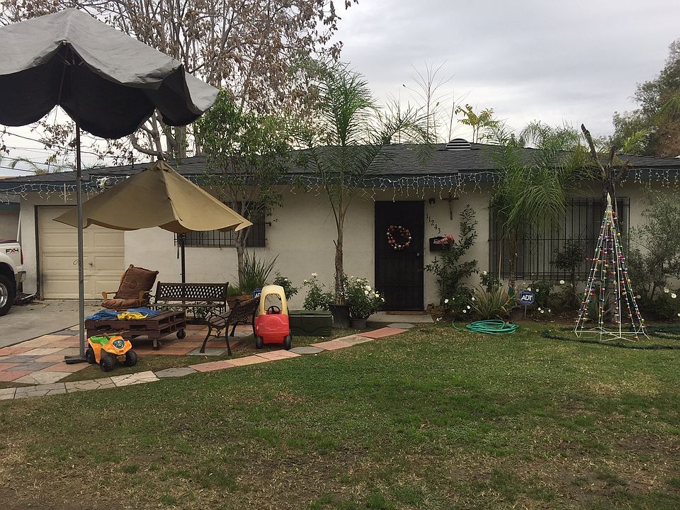 2nd image of 11241 Wright Rd