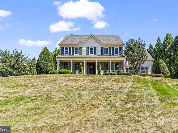 4th image of 7023 Club House Cir