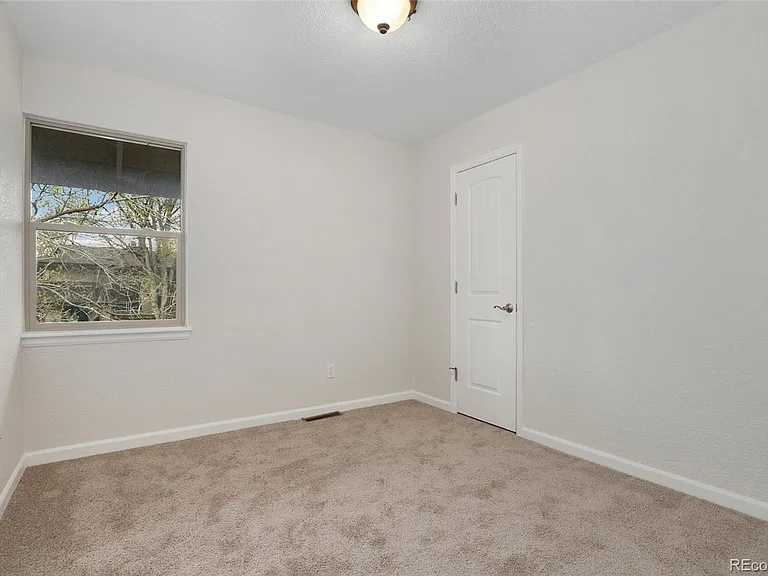 3723 S Granby Way — Photo 19