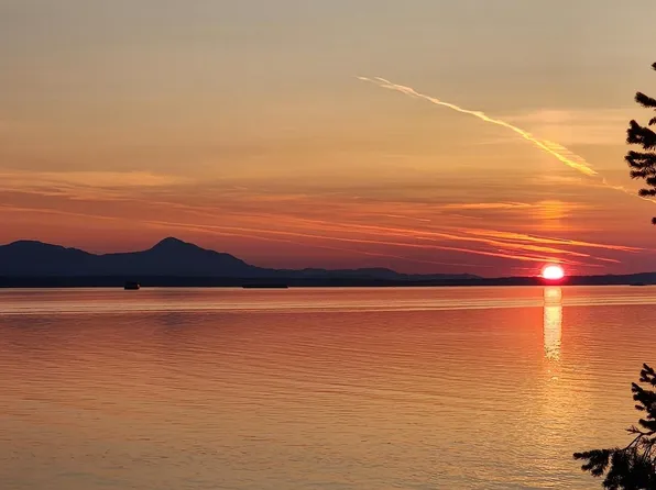 315 Deacon Ln, Southern Gulf Islands, BC V0N 1P0