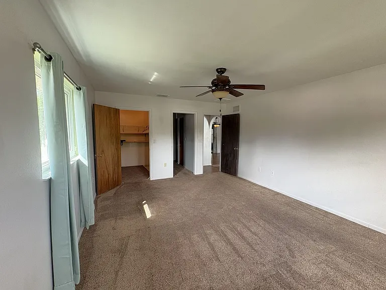 2211 Hardey St — Photo 10