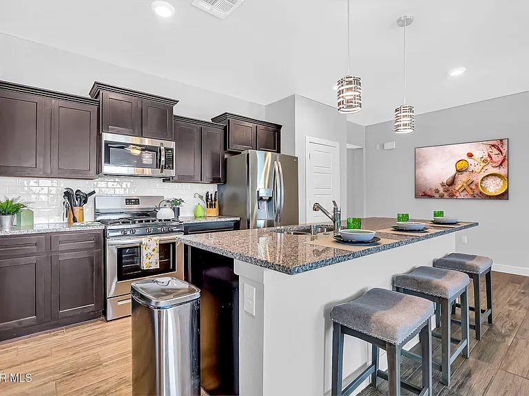 2420 Sammy Cervantes St — Photo 9