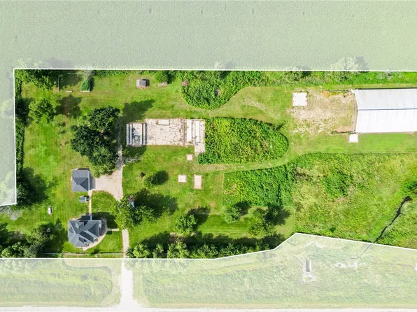 2253 73rd St, Van Horne, IA 52346