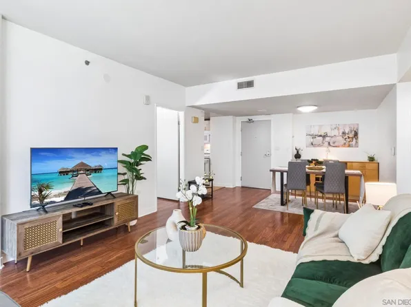 425 W Beech St Unit 308, San Diego, CA 92101