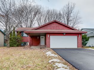 3243 Meadow Brook Ct, Vadnais Heights, MN 55127