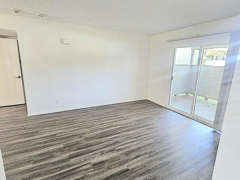 Colony Ridge Apartments