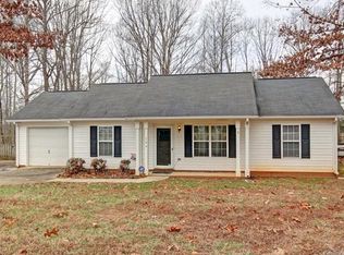 104 Stately Pines Dr, Troutman, NC 28166