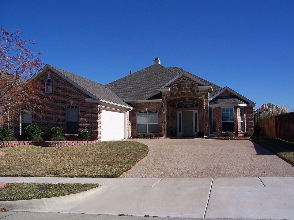 Wonderful custom home GREAT Price 