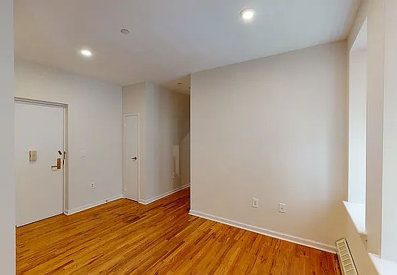 3rd image of 133 W 140th St APT 50