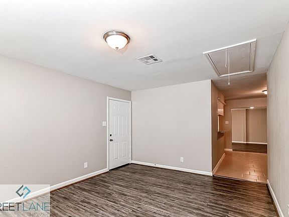 2nd image of 3705 Crawford Dr
