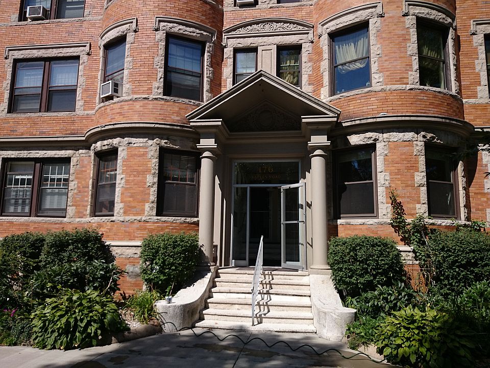 2nd image of 176 Naples Rd APT 5