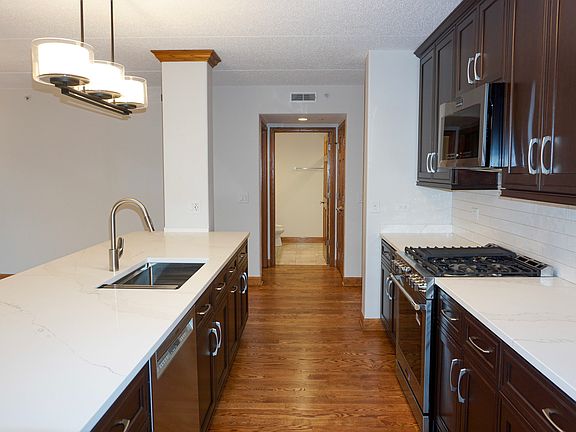 4th image of 4811 N Olcott Ave Unit 516