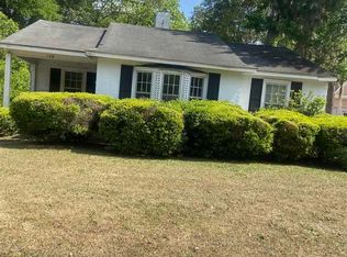 140 North St, Darlington, SC 29532