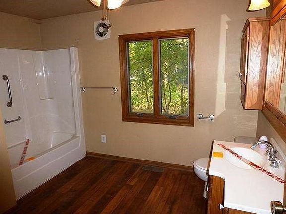 5th image of 3649 E Garden Pl