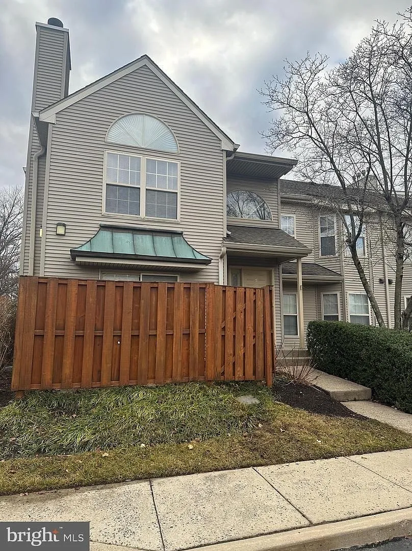 2102 Brookhaven Drive - 1 — Photo 3
