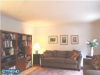 5th image of 107 Bunting Dr