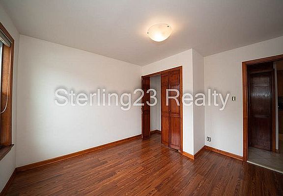 4th image of 22-33 24th St #2R