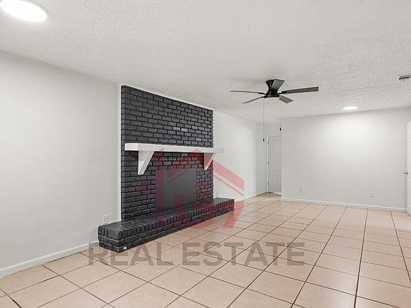 4th image of 4112 Vassar Cir