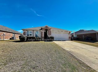 1516 Shady Shores Dr, Glenn Heights, TX 75154