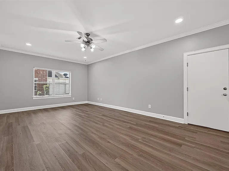 5951 S Loop E #38 — Photo 7