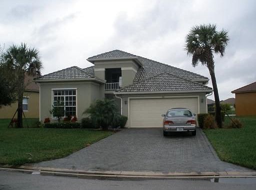 1st image of 382 NW Stratford Ln