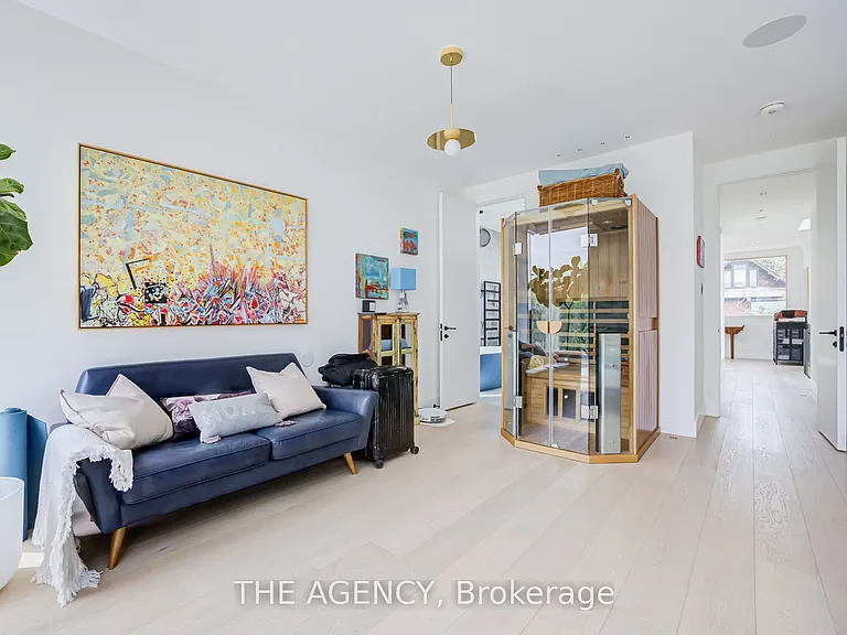 15 Albemarle Ave — Photo 19