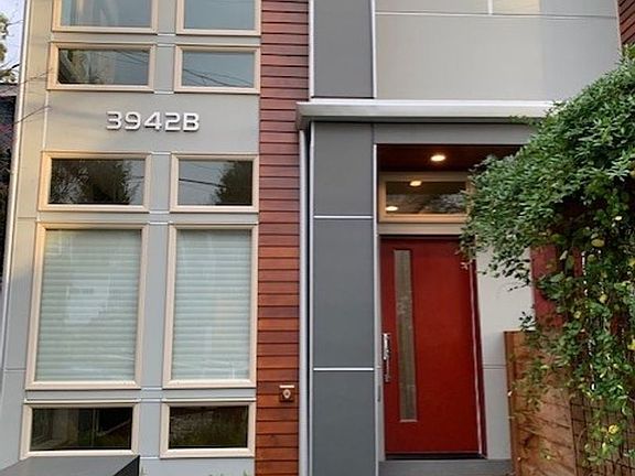 2nd image of 3942 1st Ave NE #B