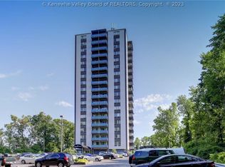 1800 Roundhill Rd APT 805, Charleston, WV 25314