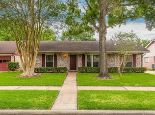 16211 La Cabana Dr, Houston, TX 77062