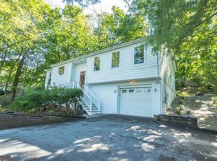 435 Iven Ave, Wayne, PA 19087