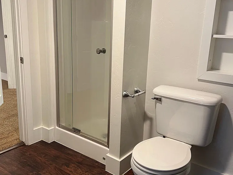 570 Horrocks Dr — Photo 23