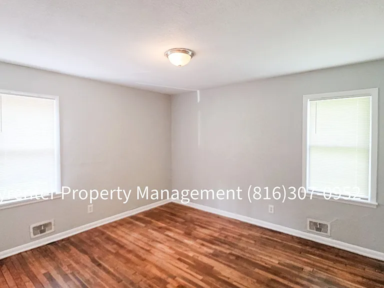 6626 College Ave — Photo 13