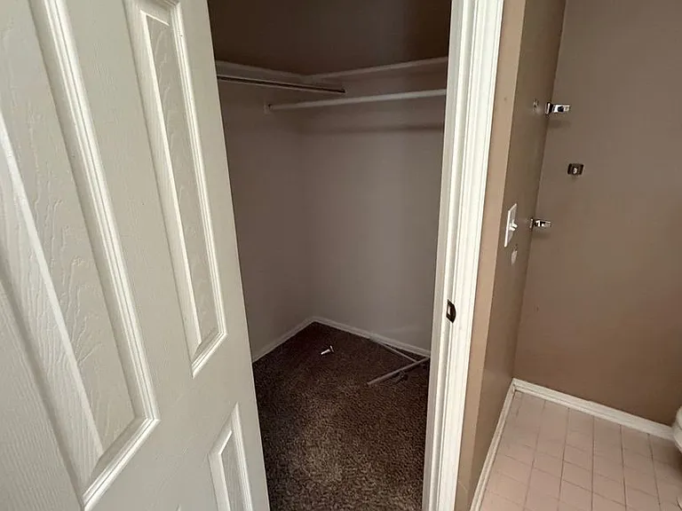 3801 W Hartford St — Photo 12