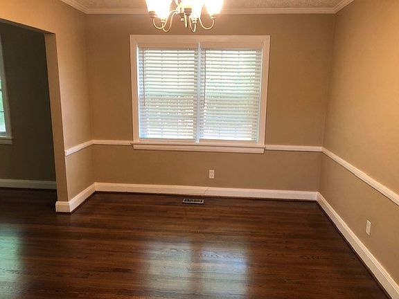 Dining room_05082023
