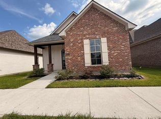 3017 Forestwood Dr, Lake Charles, LA 70607