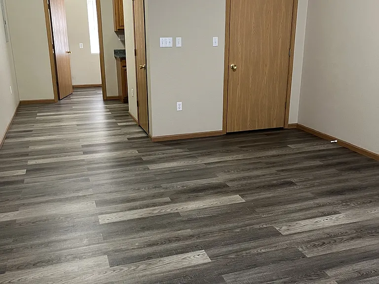 135 W Culton St W #C — Photo 3
